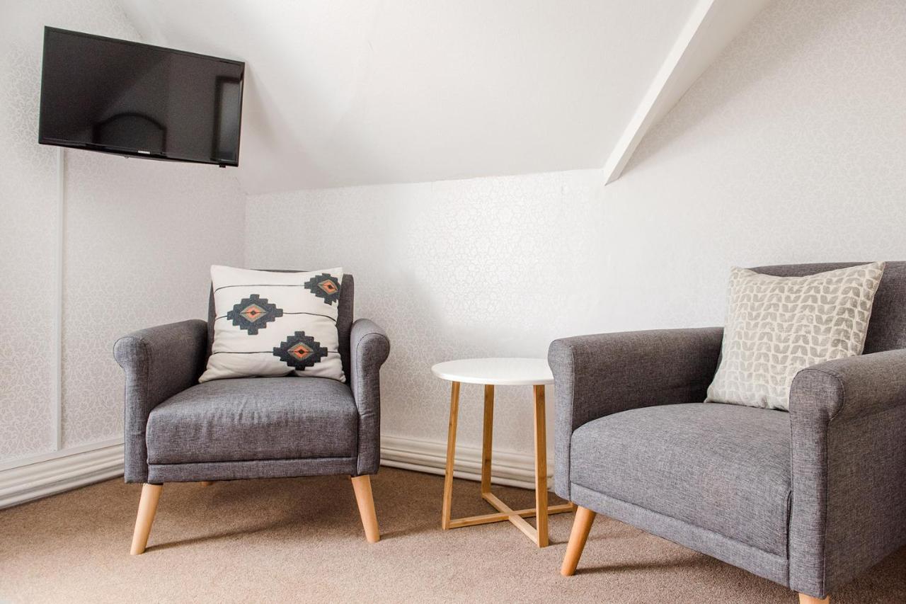 Mynd House Bed & Breakfast 5*
